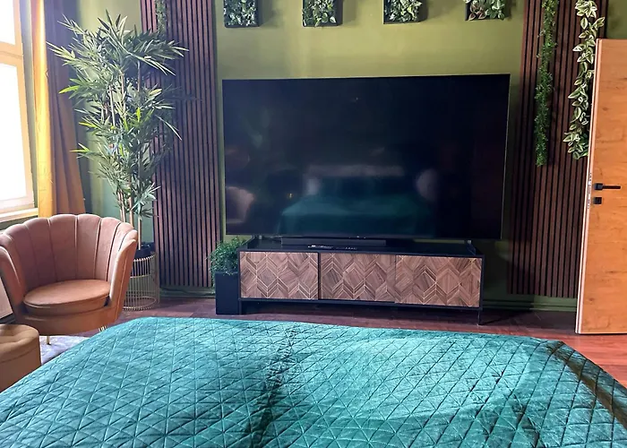Jungle Apartment